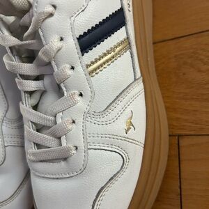 KangaROOS Platform Casual Sneakers with Navy & Gold